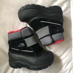 The North Face Toddler “Alpenglow” Boots. Size 5.